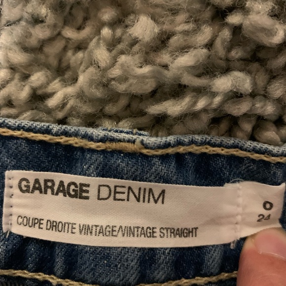 Blue jeans - Picture 2 of 2